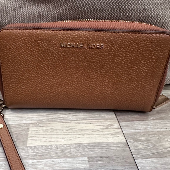 Michael Kors long wallet. - Picture 2 of 3